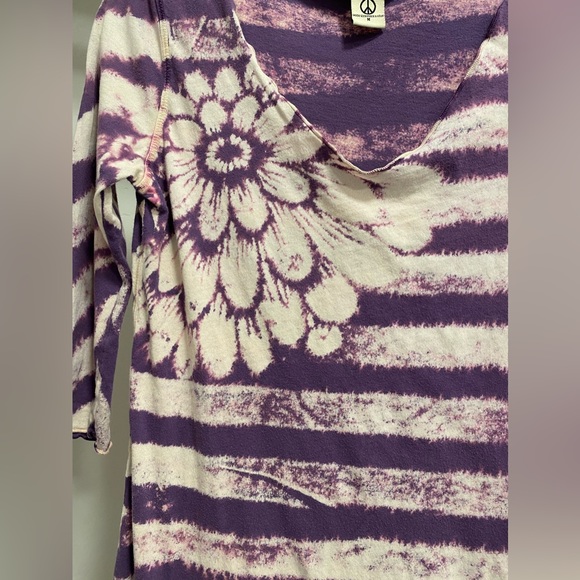 Lucky Striped Top - Picture 5 of 5